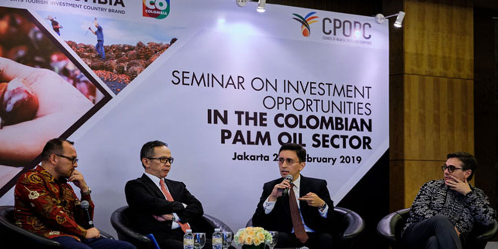 Indonesia busca oportunidades de inversión en aceite de palma en Colombia