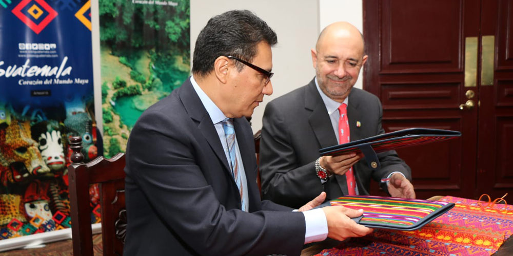 Colombia, referente para Guatemala en la construcción de su Marca País