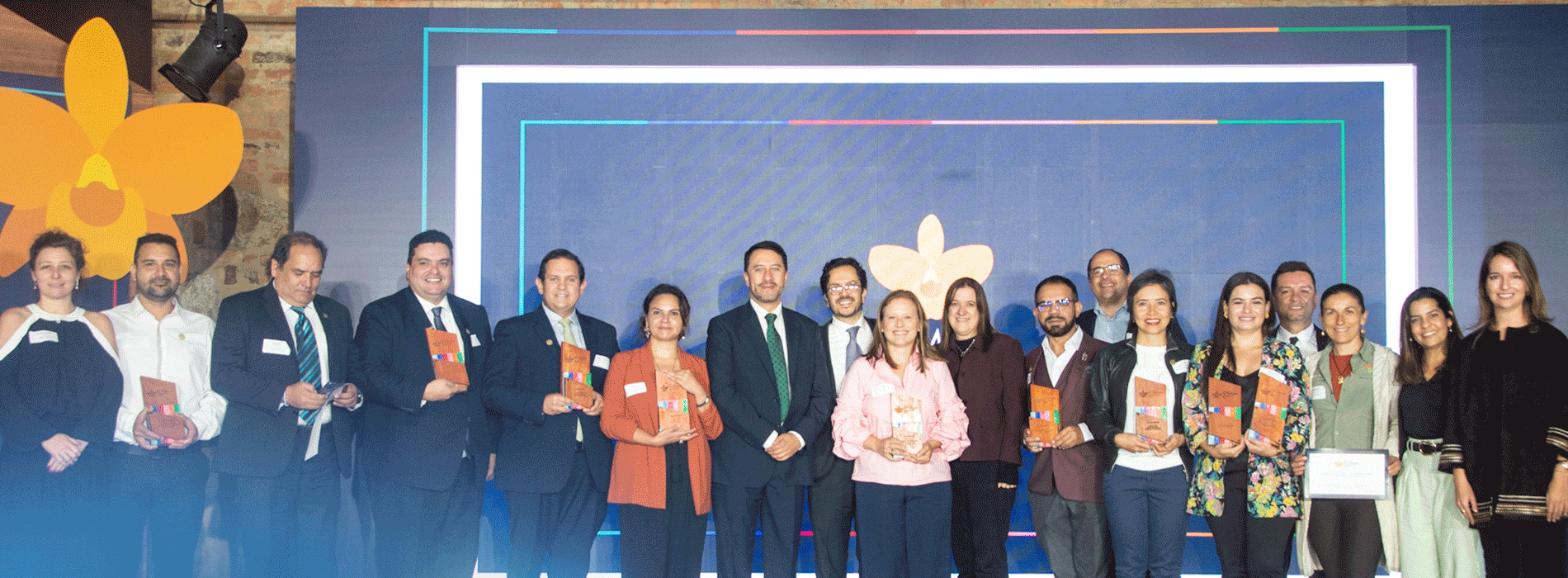 Mincomercio y ProColombia entregaron reconocimientos a iniciativas de turismo sostenible e innovador